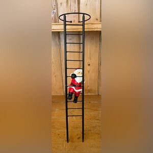 2 Pc Black Metal Ladder w/Climbing Santa to Stake & Support Amaryllis Flower